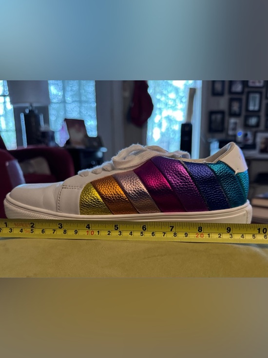 Kurt Geiger London—White/Rainbow Stripes Sneakers—Marked Sz 5–really a 6.5-7.5 - Picture 12 of 13